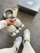 NB 9060 Cinza Branco Couro